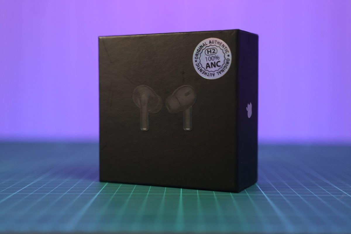 Apple AirPods Pro 2nd Generation Black With USB-C - Image 4
