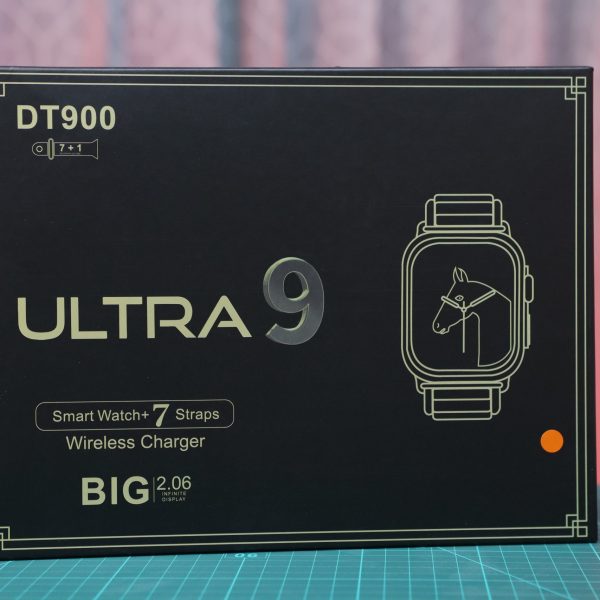 DT900 ULTRA 9 Smart Watch With 7 Straps
