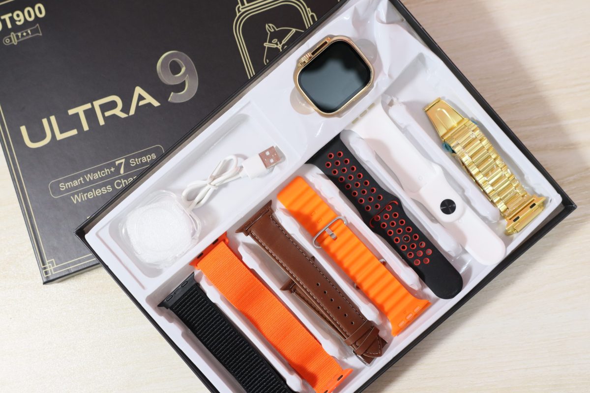 DT900 ULTRA 9 Smart Watch With 7 Straps - Image 2