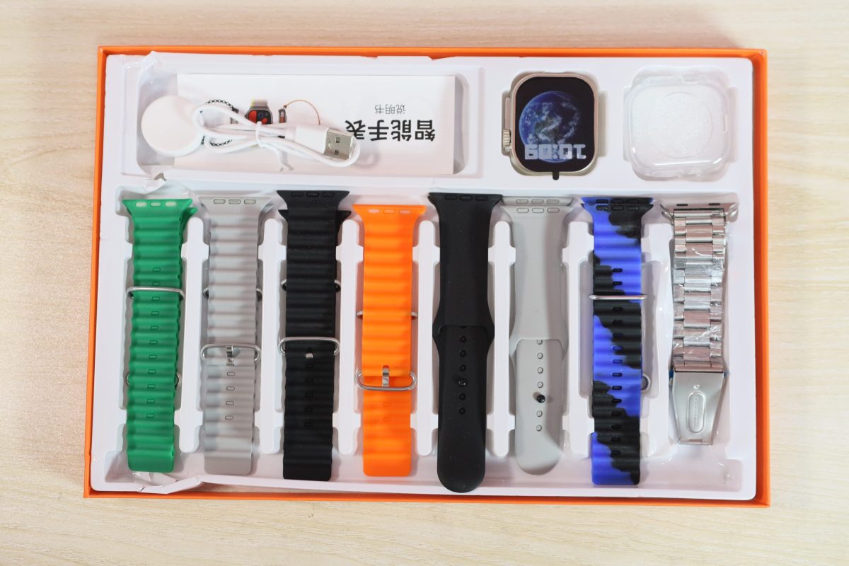 Y80 Ultra Smartwatch With 8 Strap - Image 3